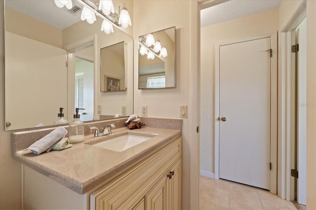 For Sale: $299,000 (3 beds, 2 baths, 1412 Square Feet)