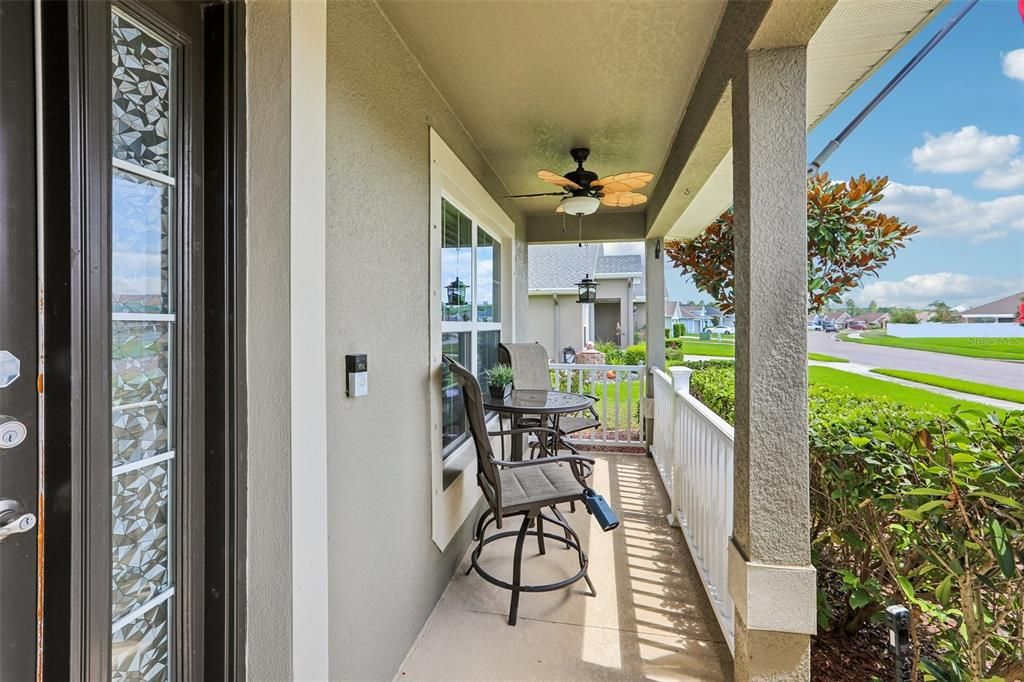 En Venta: $369,900 (4 camas, 3 baños, 2217 Pies cuadrados)
