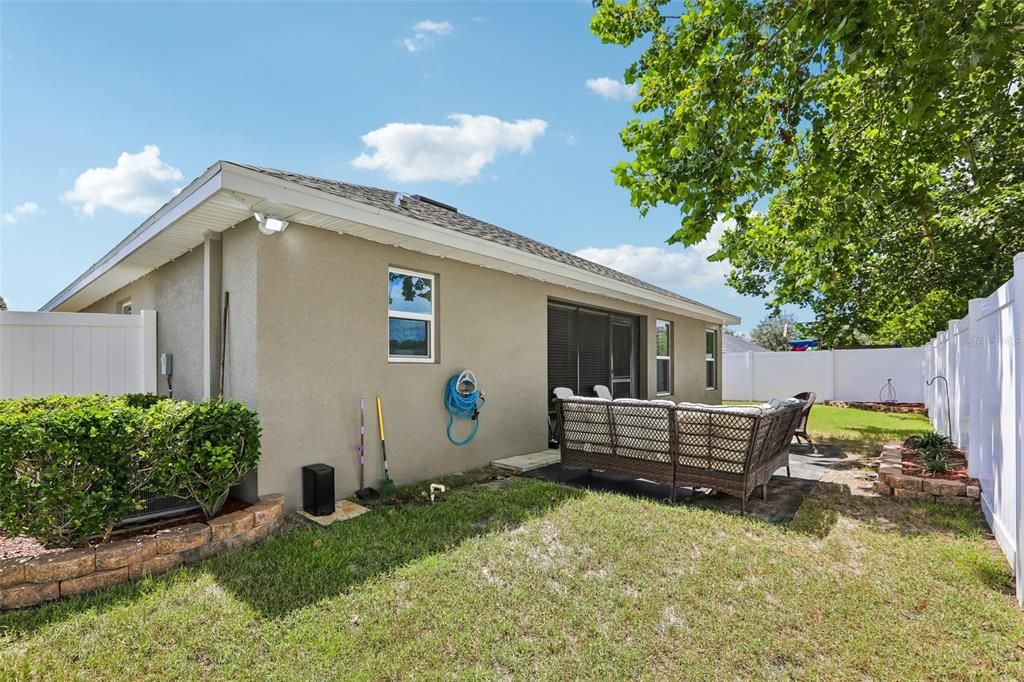 En Venta: $369,900 (4 camas, 3 baños, 2217 Pies cuadrados)