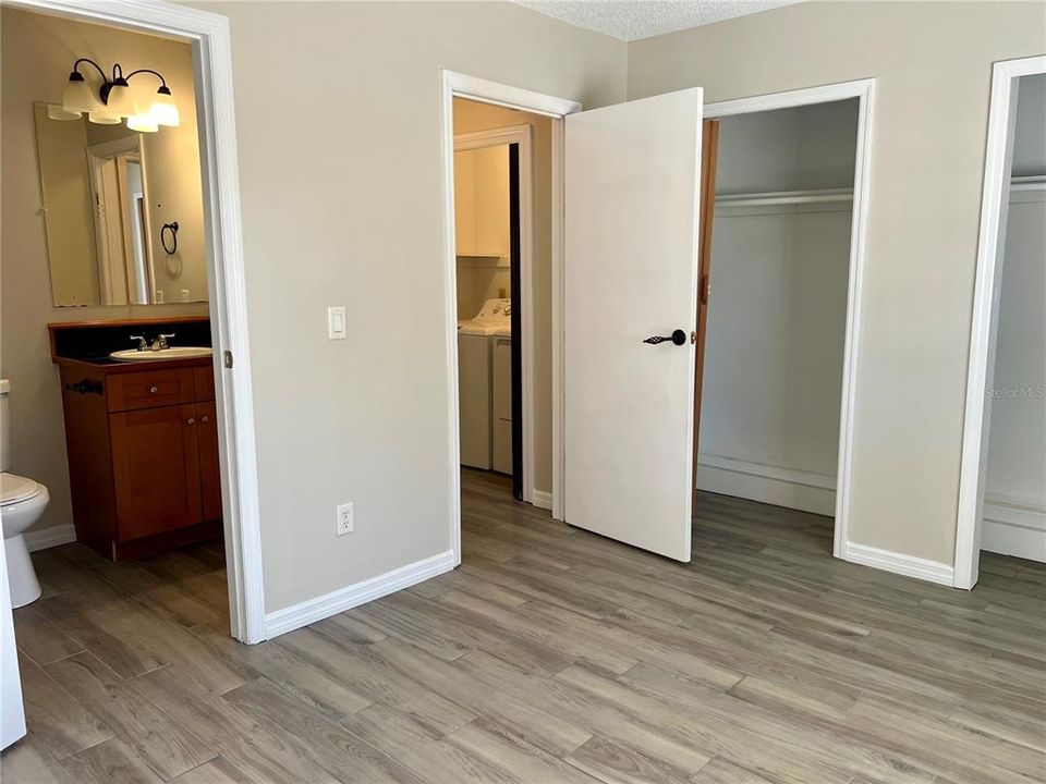 For Sale: $525,000 (4 beds, 2 baths, 1764 Square Feet)