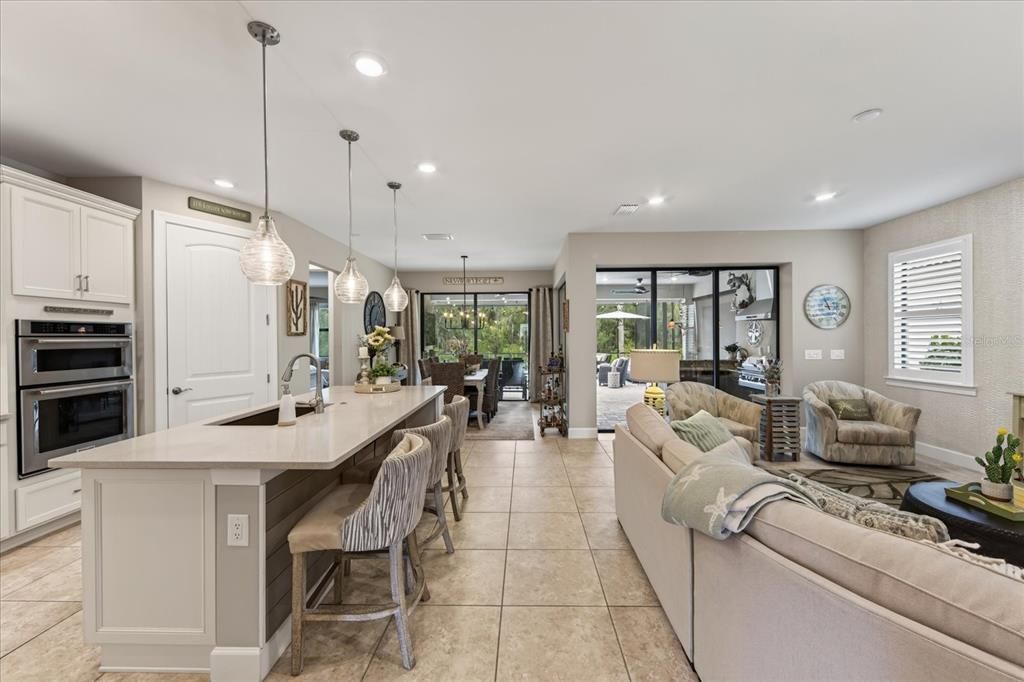 For Sale: $824,900 (2 beds, 2 baths, 1930 Square Feet)