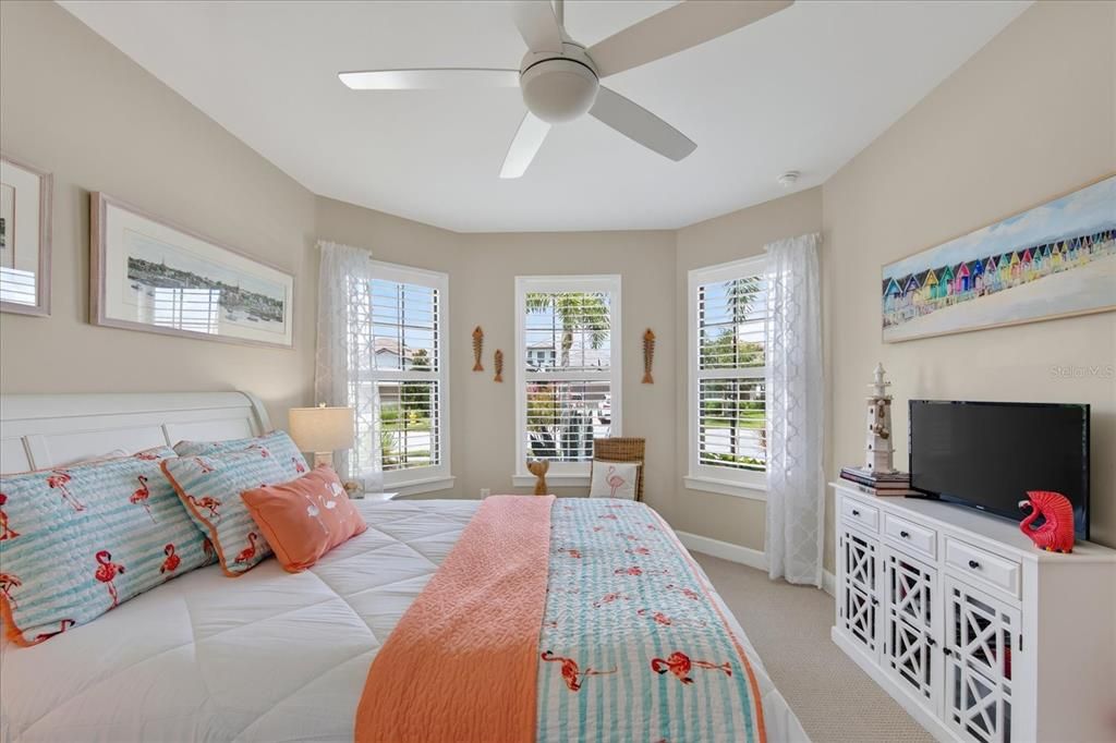 For Sale: $824,900 (2 beds, 2 baths, 1930 Square Feet)