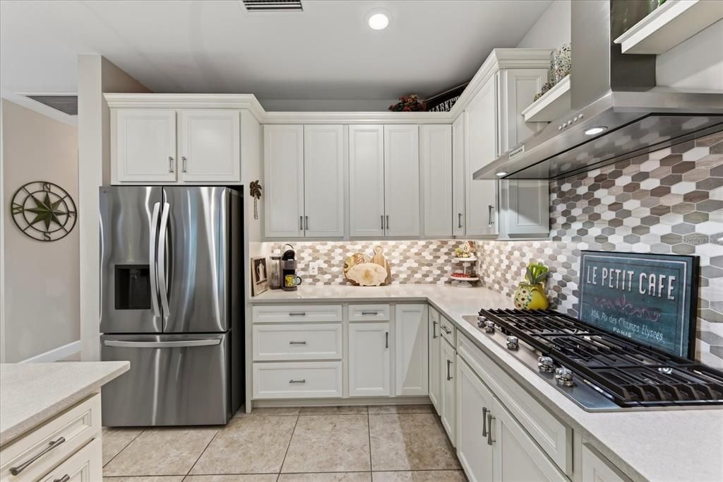 For Sale: $824,900 (2 beds, 2 baths, 1930 Square Feet)