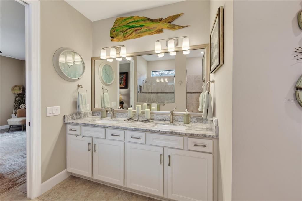 For Sale: $824,900 (2 beds, 2 baths, 1930 Square Feet)