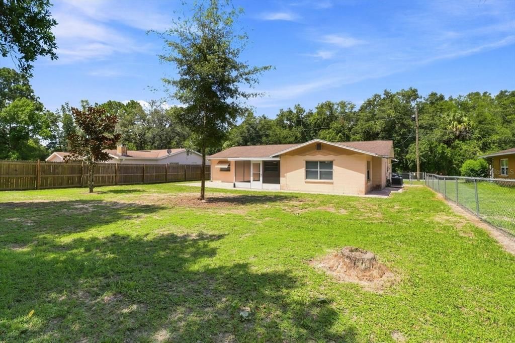 En Venta: $239,900 (3 camas, 2 baños, 1363 Pies cuadrados)