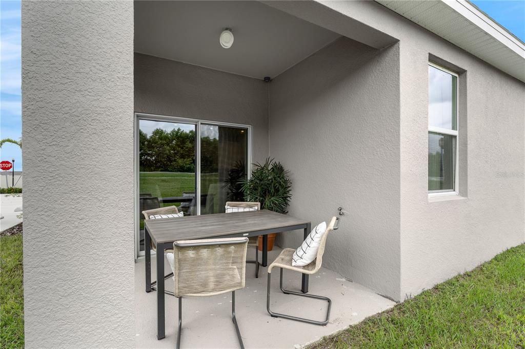 En Venta: $295,490 (4 camas, 2 baños, 1839 Pies cuadrados)