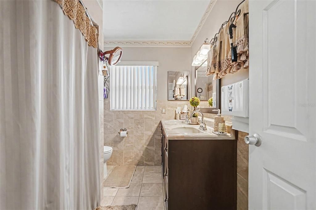 Activo con contrato: $340,000 (2 camas, 2 baños, 1064 Pies cuadrados)