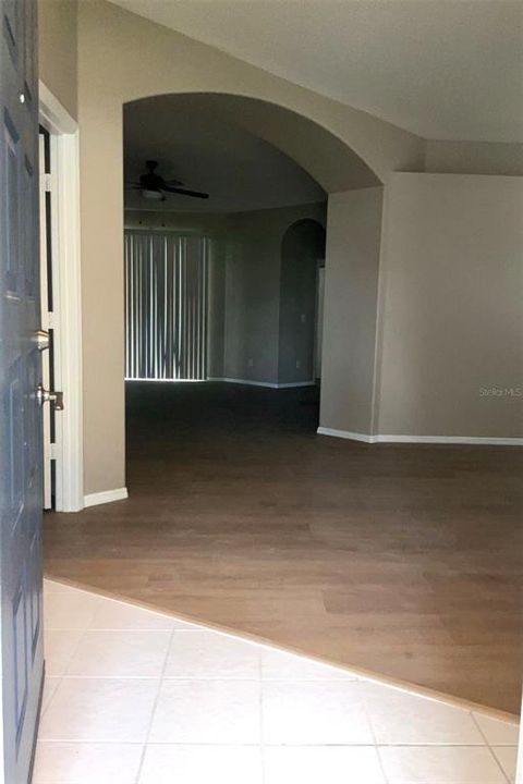 For Rent: $2,175 (3 beds, 2 baths, 1664 Square Feet)