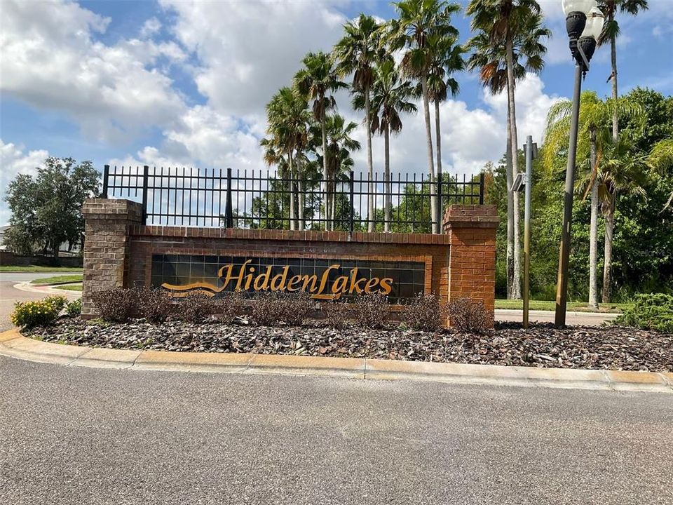 For Rent: $2,175 (3 beds, 2 baths, 1664 Square Feet)
