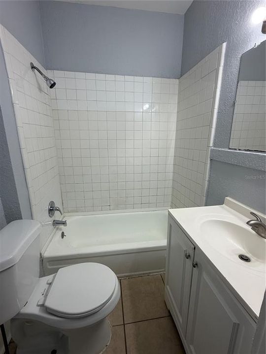В аренду: $1,399 (3 спален, 1 ванн, 904 Квадратных фут)