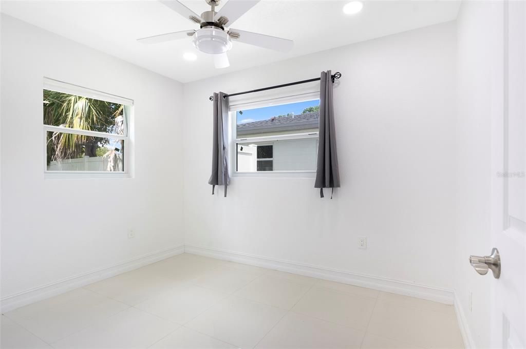 For Rent: $2,500 (2 beds, 1 baths, 1012 Square Feet)