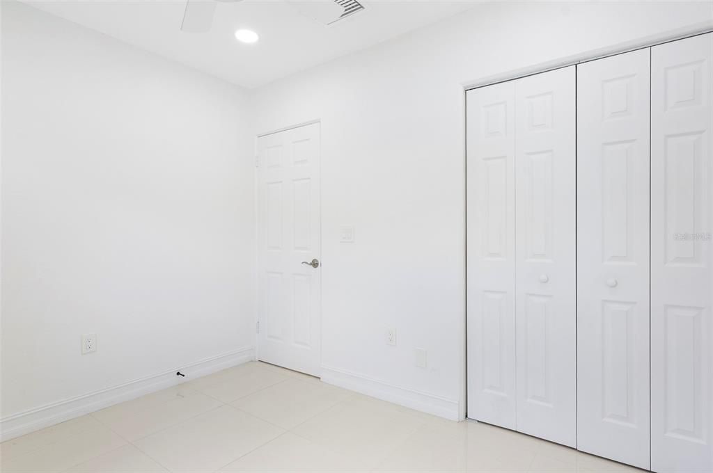 For Rent: $2,500 (2 beds, 1 baths, 1012 Square Feet)