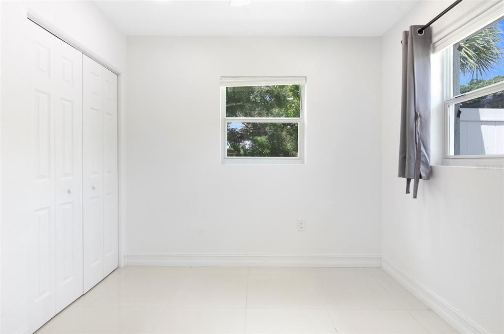 For Rent: $2,500 (2 beds, 1 baths, 1012 Square Feet)
