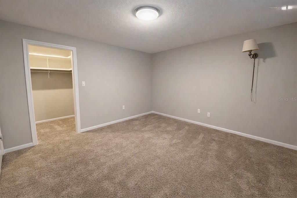 For Rent: $4,199 (3 beds, 2 baths, 2307 Square Feet)