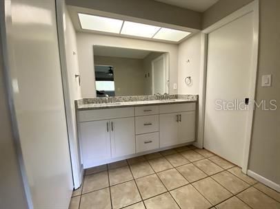 En Renta: $4,199 (3 camas, 2 baños, 2307 Pies cuadrados)