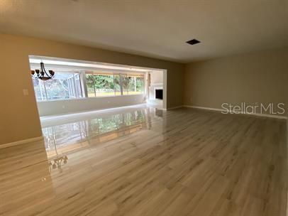 En Renta: $4,199 (3 camas, 2 baños, 2307 Pies cuadrados)