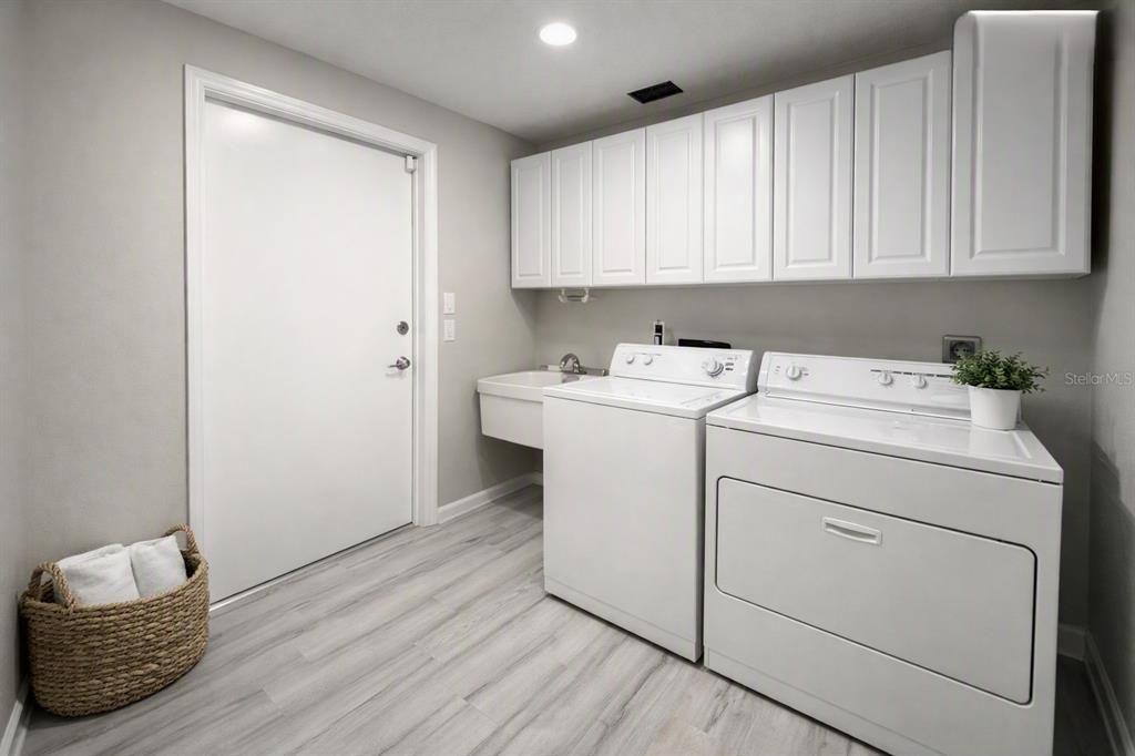 For Rent: $4,199 (3 beds, 2 baths, 2307 Square Feet)