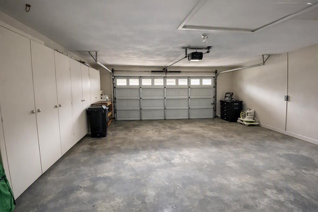 For Rent: $4,199 (3 beds, 2 baths, 2307 Square Feet)