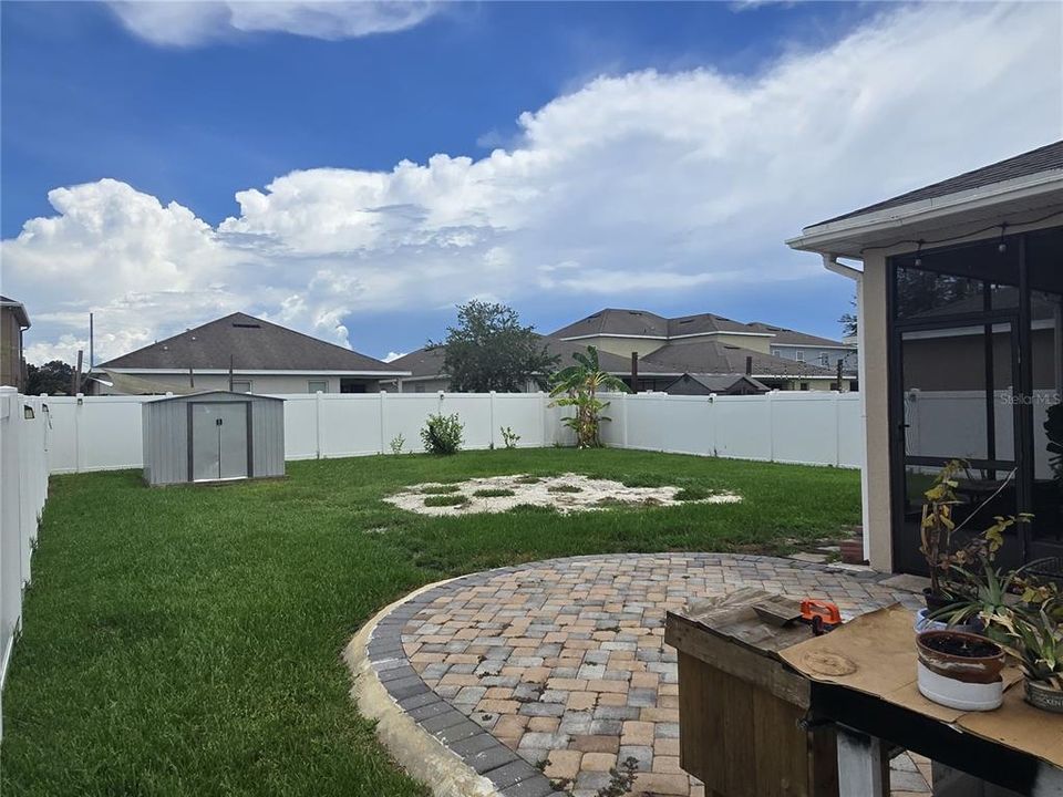 For Rent: $2,550 (4 beds, 2 baths, 2082 Square Feet)