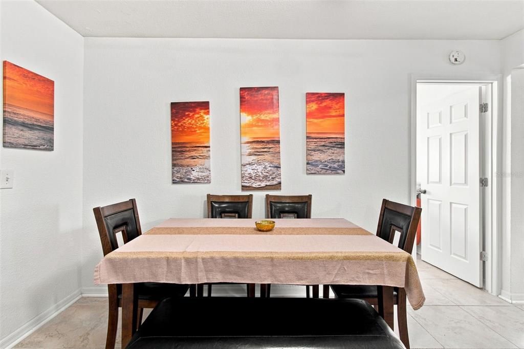 For Sale: $499,900 (6 beds, 4 baths, 2190 Square Feet)