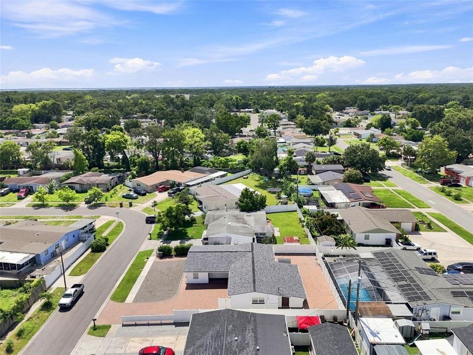 For Sale: $499,900 (6 beds, 4 baths, 2190 Square Feet)