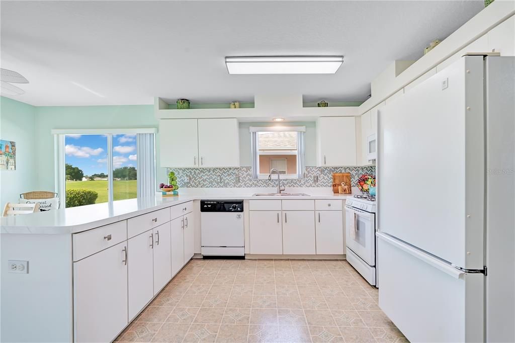For Sale: $315,000 (3 beds, 2 baths, 1937 Square Feet)