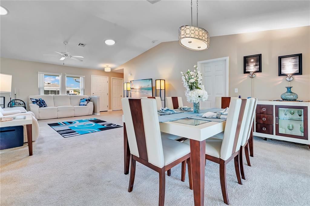 For Sale: $315,000 (3 beds, 2 baths, 1937 Square Feet)
