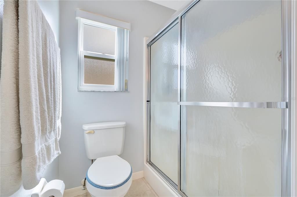 For Sale: $315,000 (3 beds, 2 baths, 1937 Square Feet)