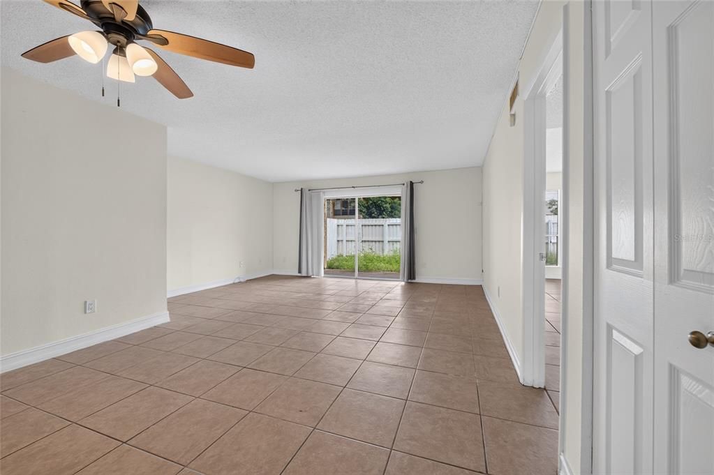 For Sale: $170,000 (3 beds, 2 baths, 1200 Square Feet)