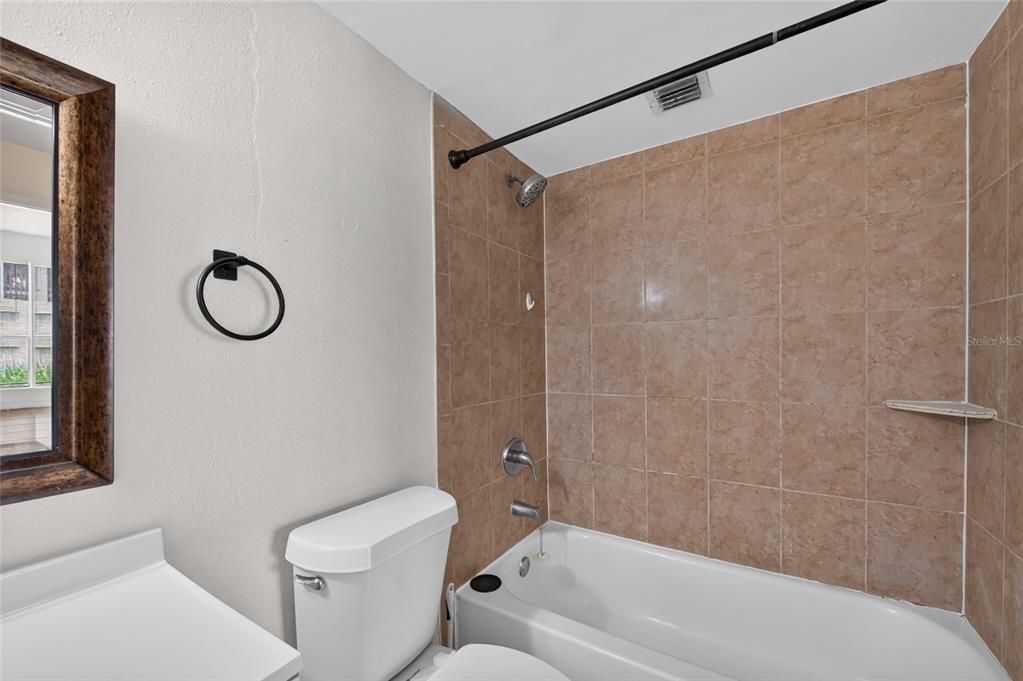 For Sale: $170,000 (3 beds, 2 baths, 1200 Square Feet)