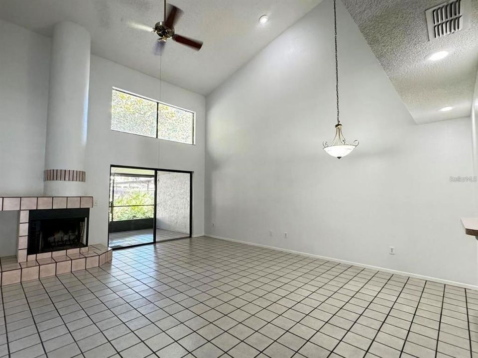 For Rent: $1,575 (2 beds, 2 baths, 1224 Square Feet)