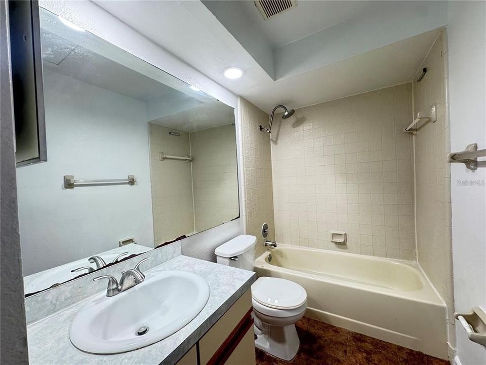 For Rent: $1,575 (2 beds, 2 baths, 1224 Square Feet)