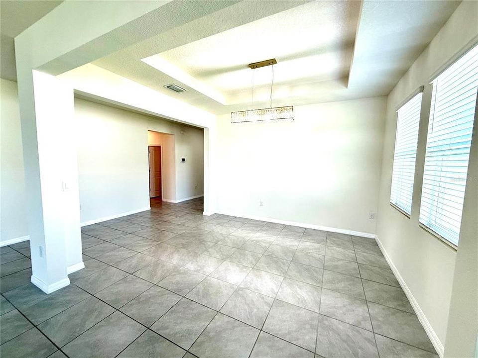 For Sale: $469,900 (4 beds, 3 baths, 2836 Square Feet)