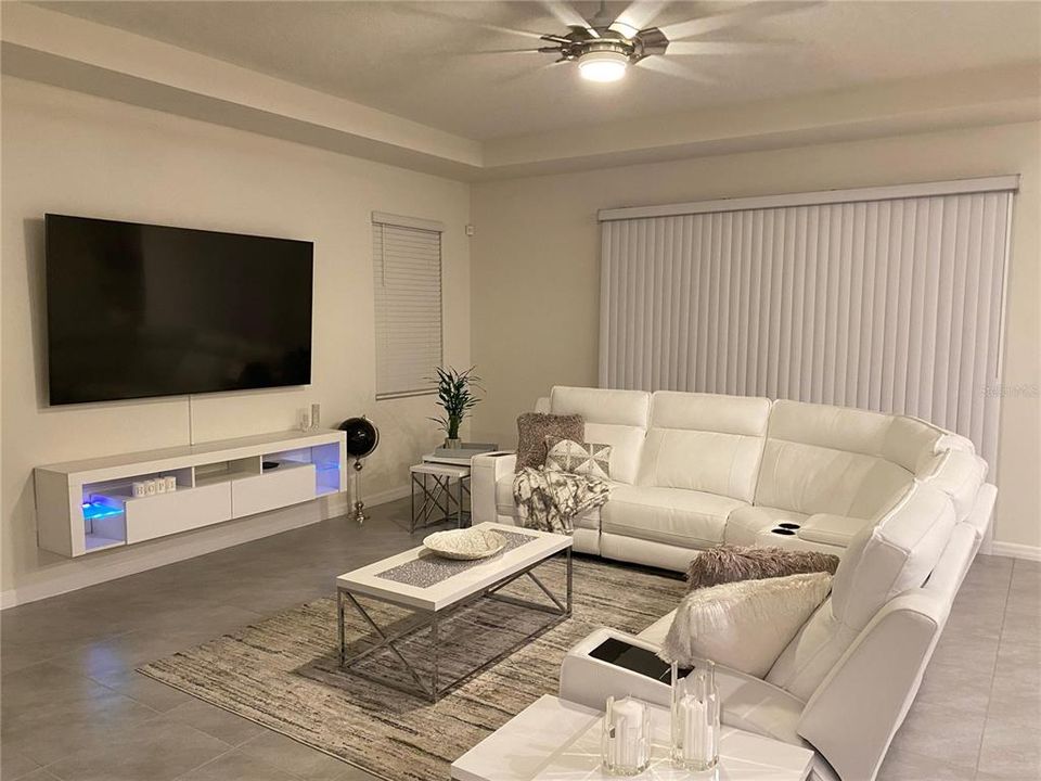 For Sale: $469,900 (4 beds, 3 baths, 2836 Square Feet)