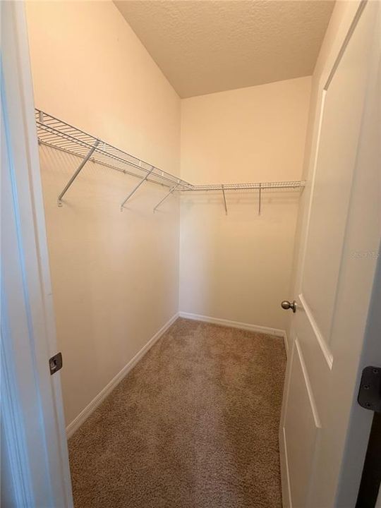 For Sale: $469,900 (4 beds, 3 baths, 2836 Square Feet)