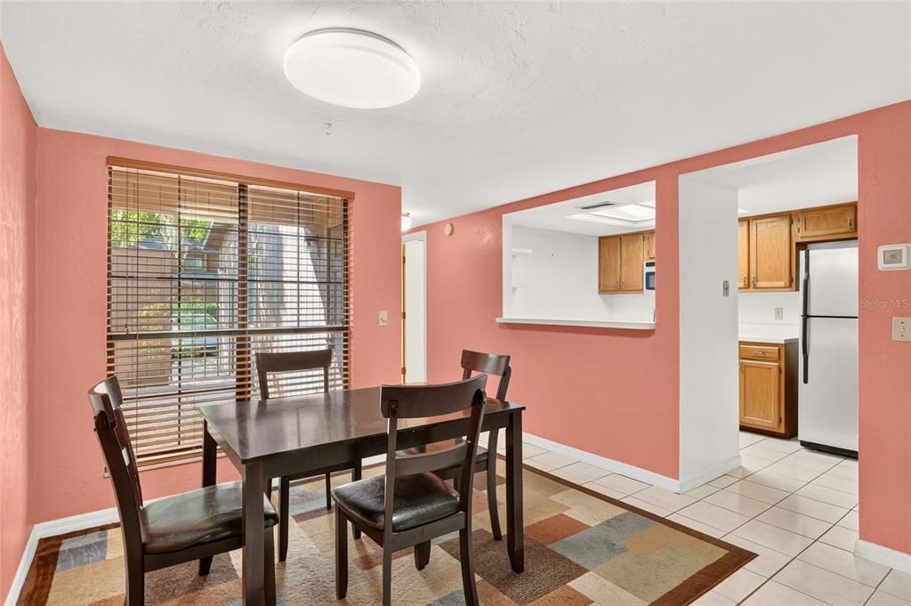 For Sale: $188,300 (3 beds, 3 baths, 1370 Square Feet)