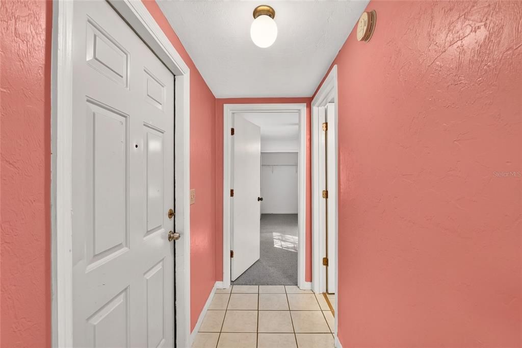 For Sale: $188,300 (3 beds, 3 baths, 1370 Square Feet)