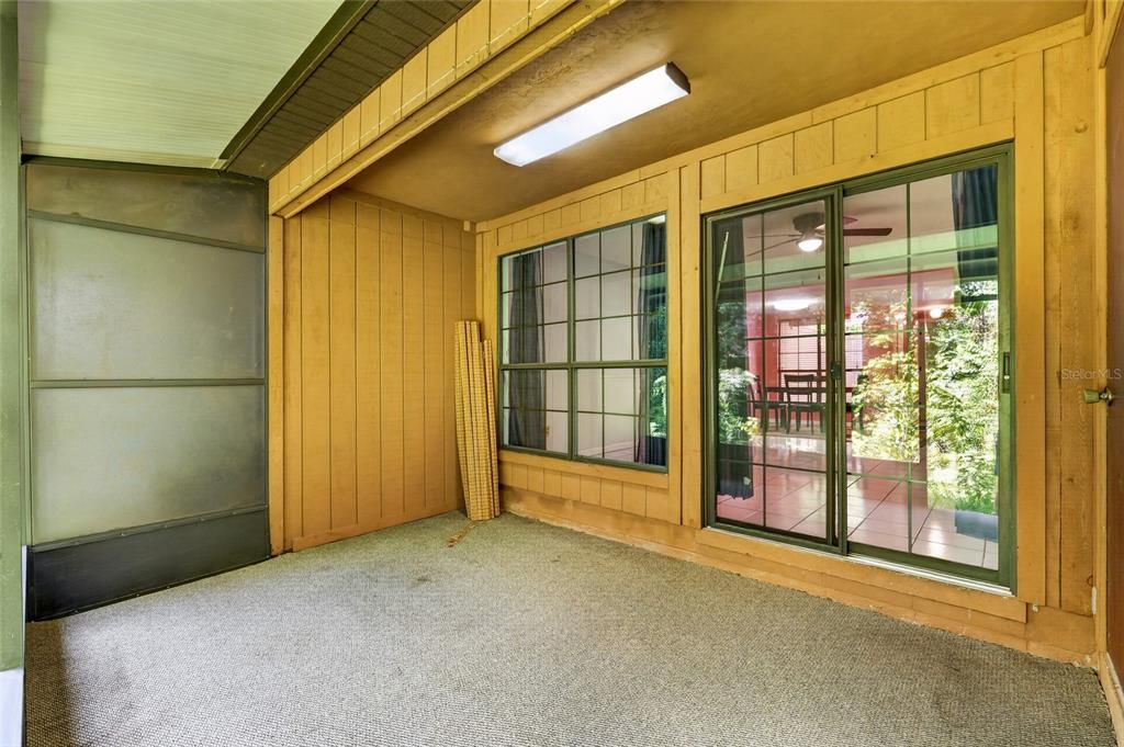 For Sale: $188,300 (3 beds, 3 baths, 1370 Square Feet)