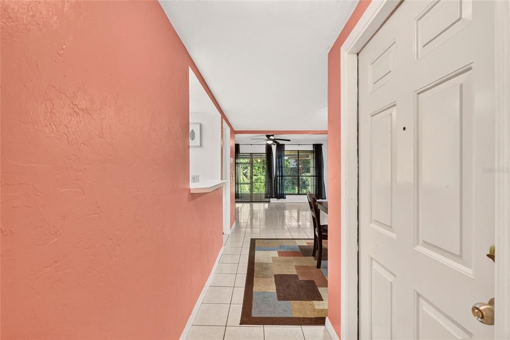 For Sale: $188,300 (3 beds, 3 baths, 1370 Square Feet)