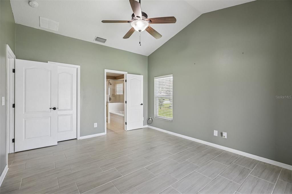 For Sale: $270,000 (3 beds, 2 baths, 1531 Square Feet)
