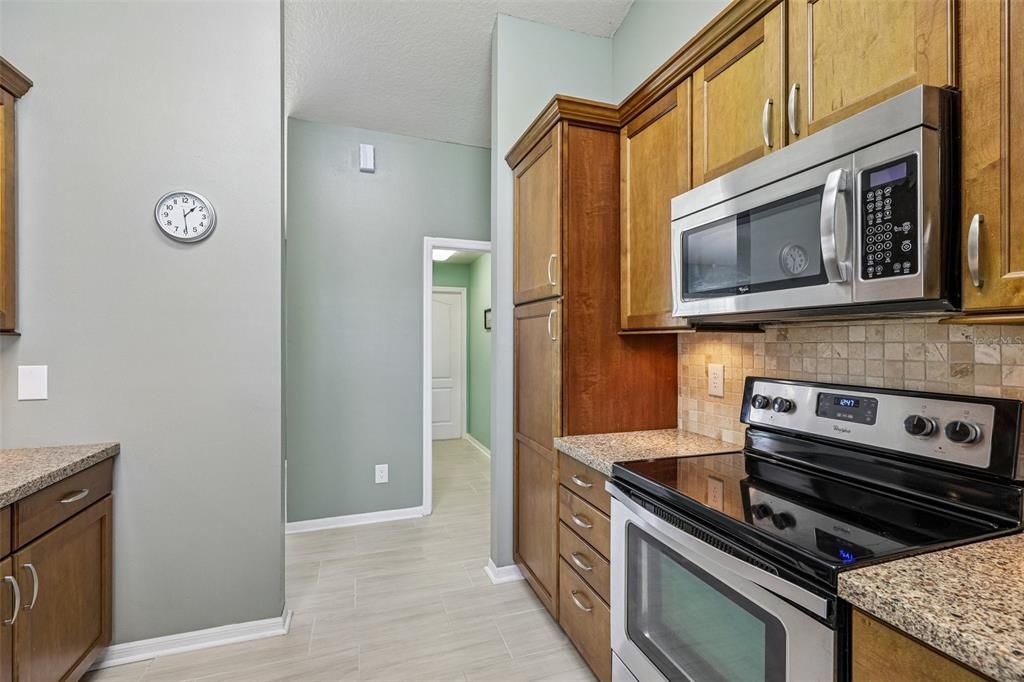 For Sale: $270,000 (3 beds, 2 baths, 1531 Square Feet)