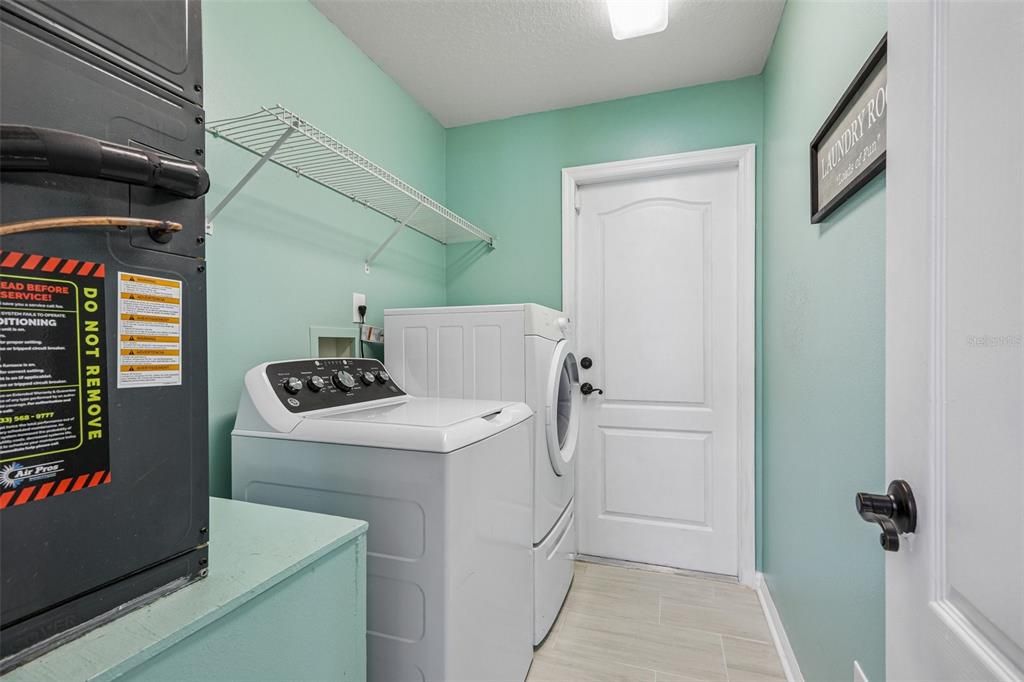 For Sale: $270,000 (3 beds, 2 baths, 1531 Square Feet)