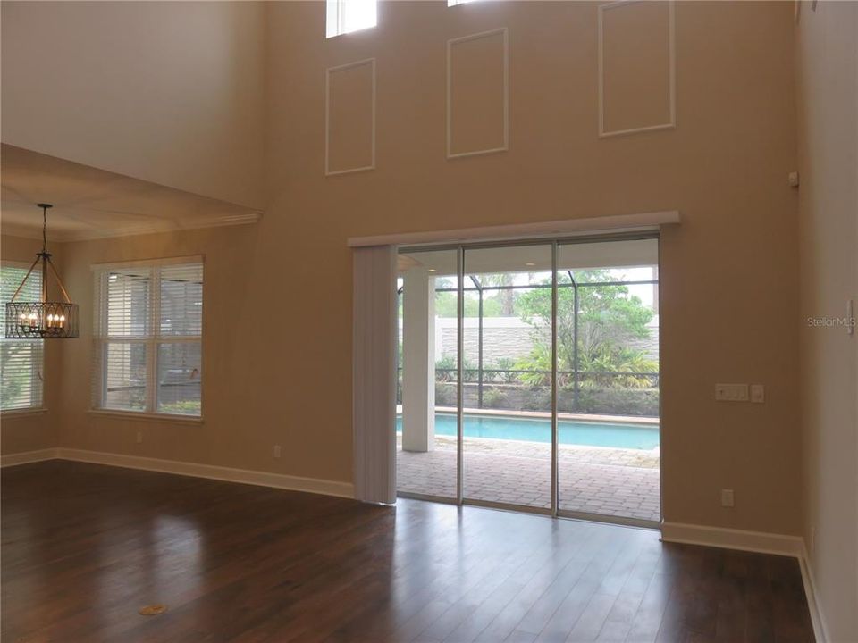 For Rent: $3,800 (4 beds, 3 baths, 2635 Square Feet)