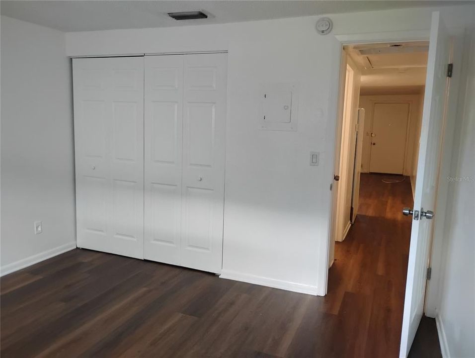 For Rent: $1,225 (1 beds, 1 baths, 425 Square Feet)