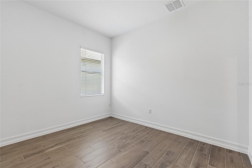 For Sale: $860,000 (5 beds, 4 baths, 3846 Square Feet)
