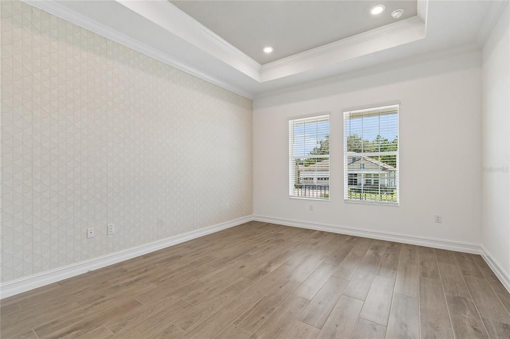 For Sale: $860,000 (5 beds, 4 baths, 3846 Square Feet)