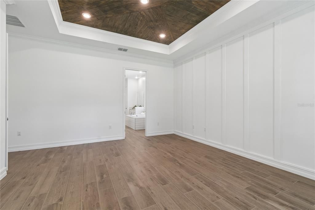 For Sale: $860,000 (5 beds, 4 baths, 3846 Square Feet)