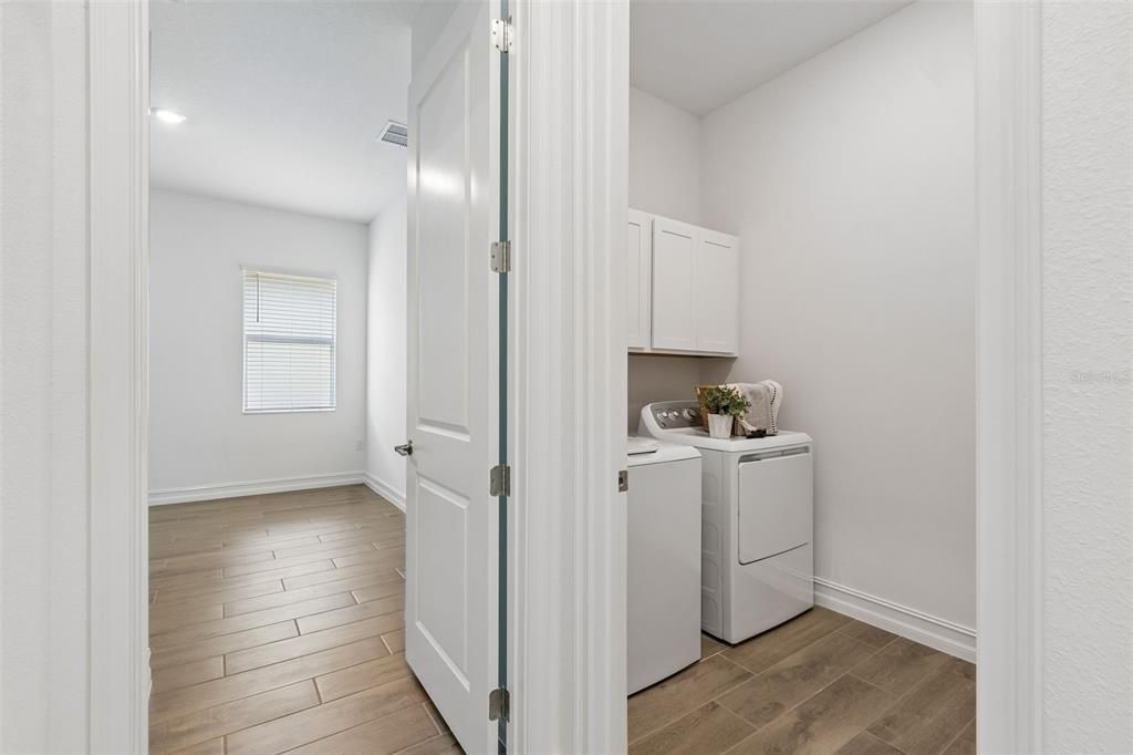 For Sale: $860,000 (5 beds, 4 baths, 3846 Square Feet)