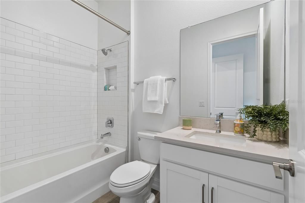 For Sale: $860,000 (5 beds, 4 baths, 3846 Square Feet)