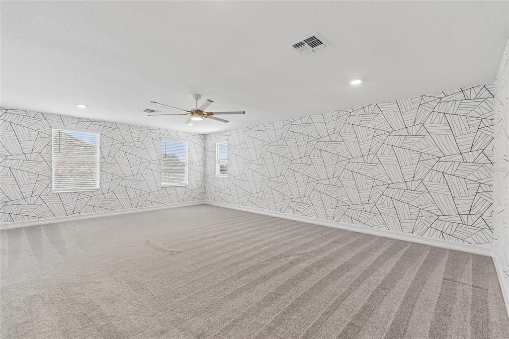 For Sale: $860,000 (5 beds, 4 baths, 3846 Square Feet)
